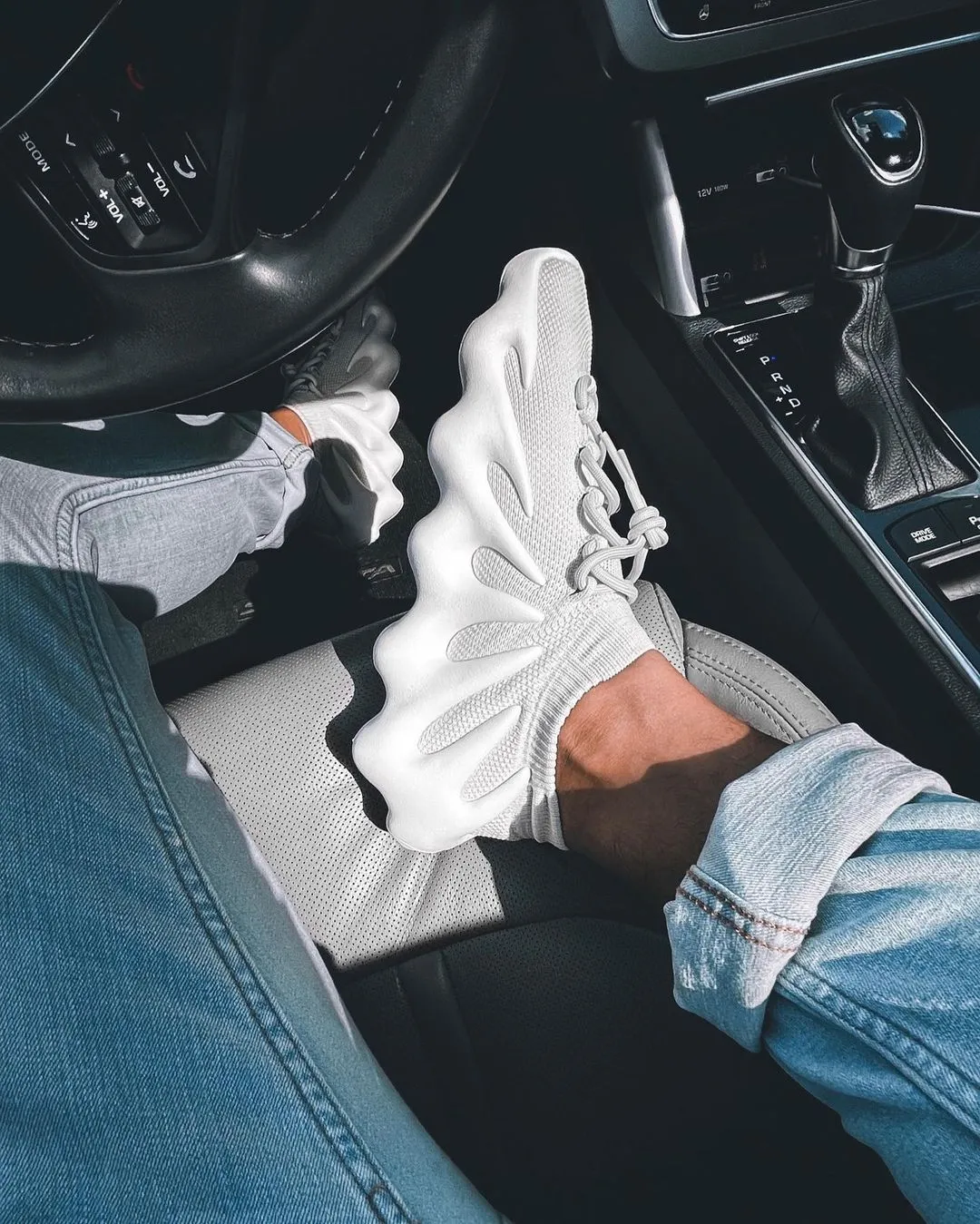 Yeezy 450 Cloud White 7
