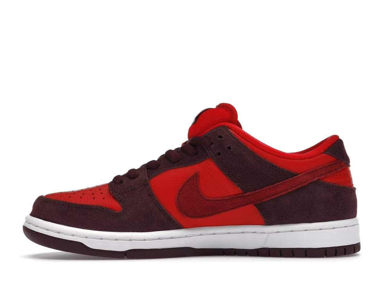 Dunk SB Low Cherry 5