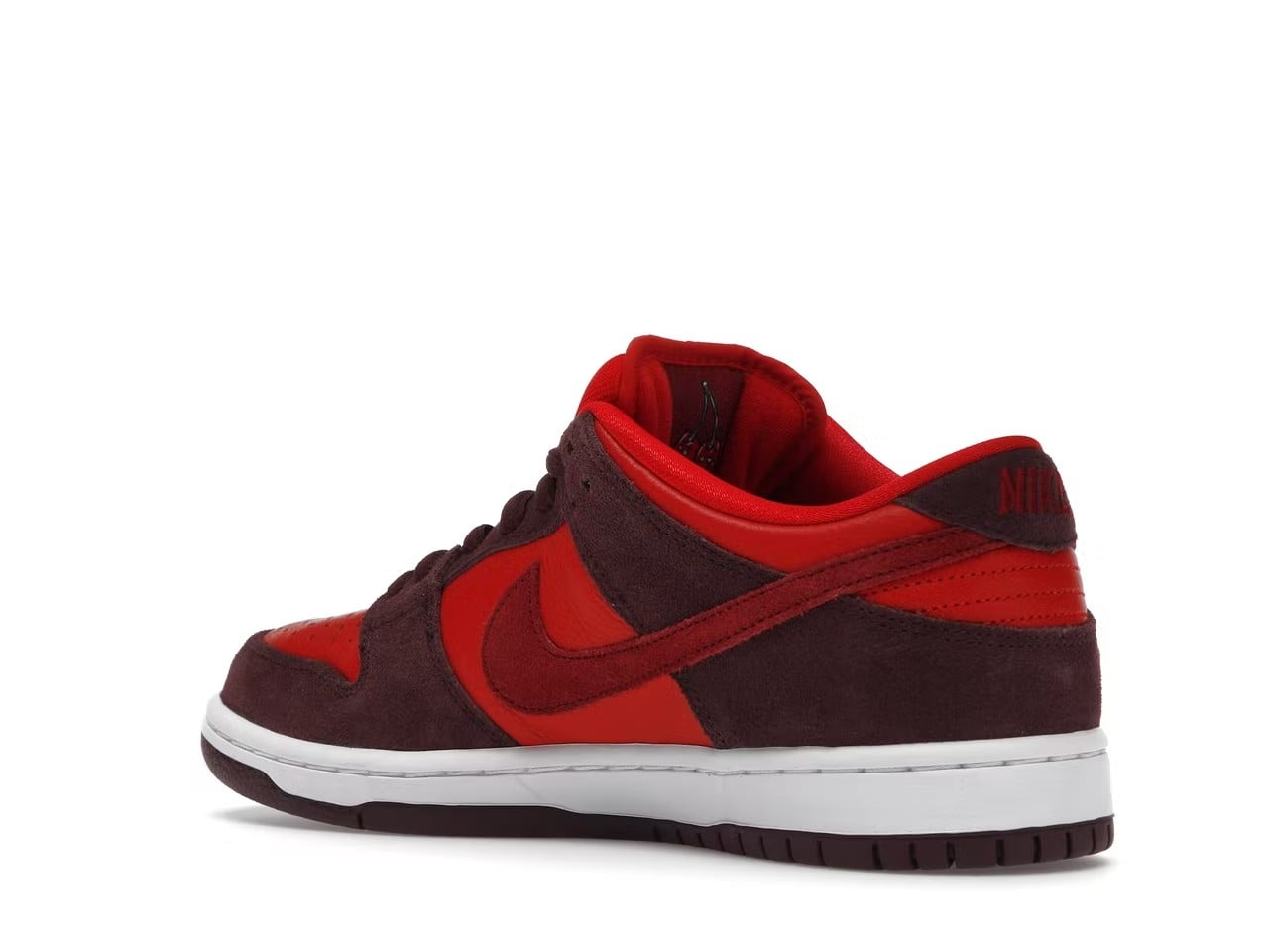 Dunk SB Low Cherry 6