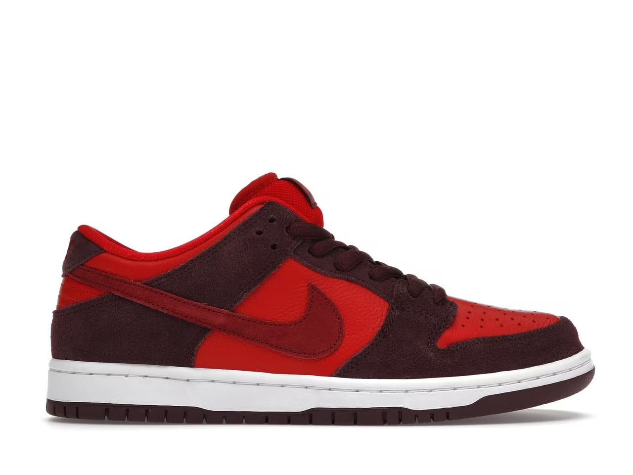 Nike SB Dunk Low – Cherry (Fruity Pack) Sneakers Nike SB Dunk Low - Cherry (Fruity Pack)