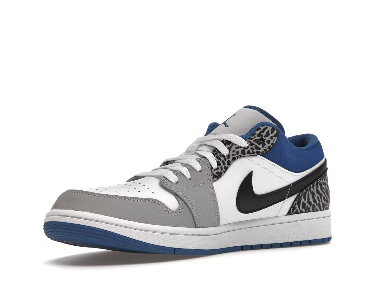 Jordan 1 Low SE - True Blue 4