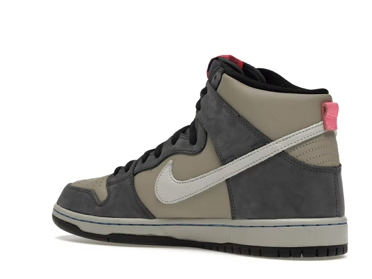 SB Dunk High Pro - Medium Grey Pink 3