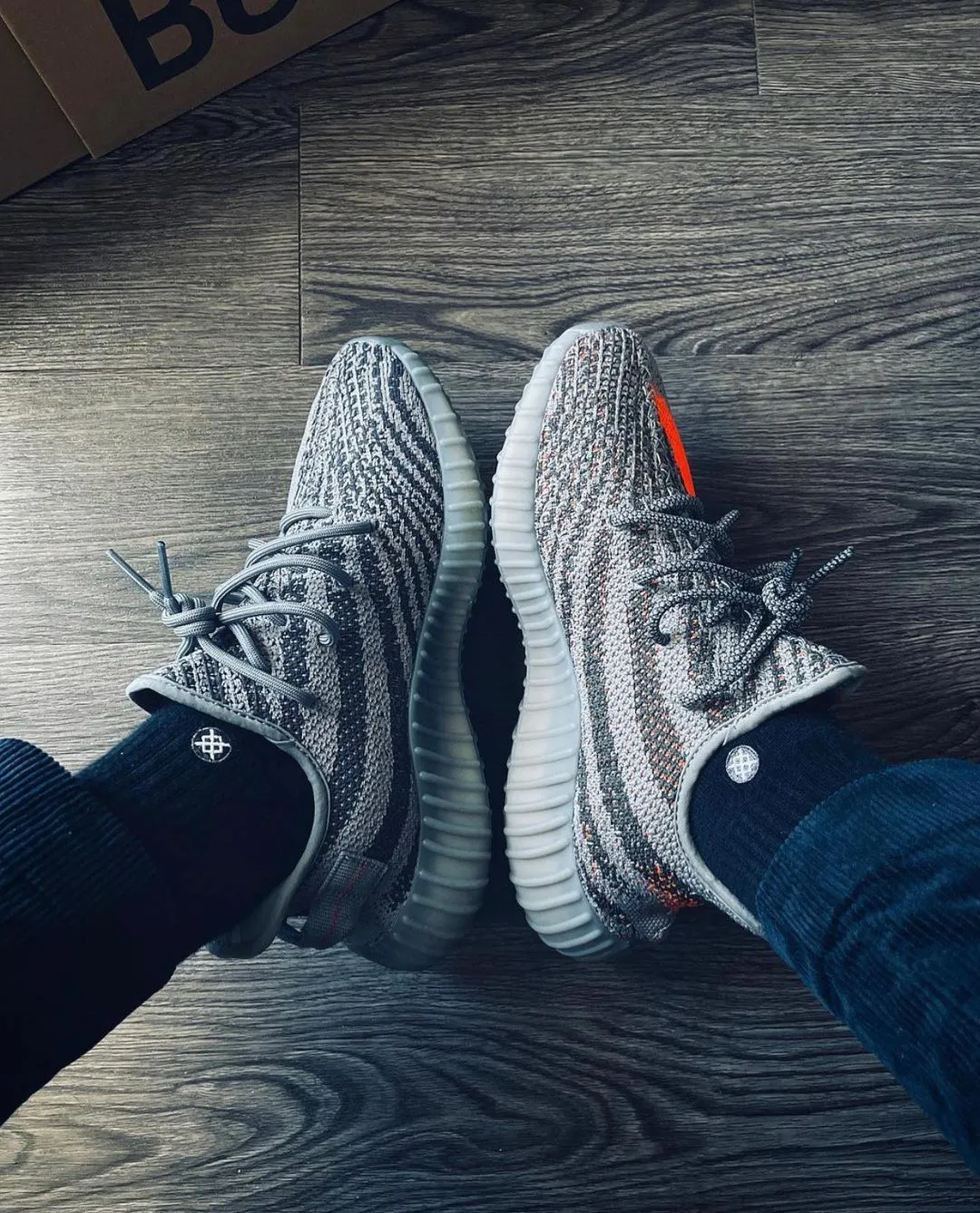 Yeezy 350 v2 - Beluga Refective 6