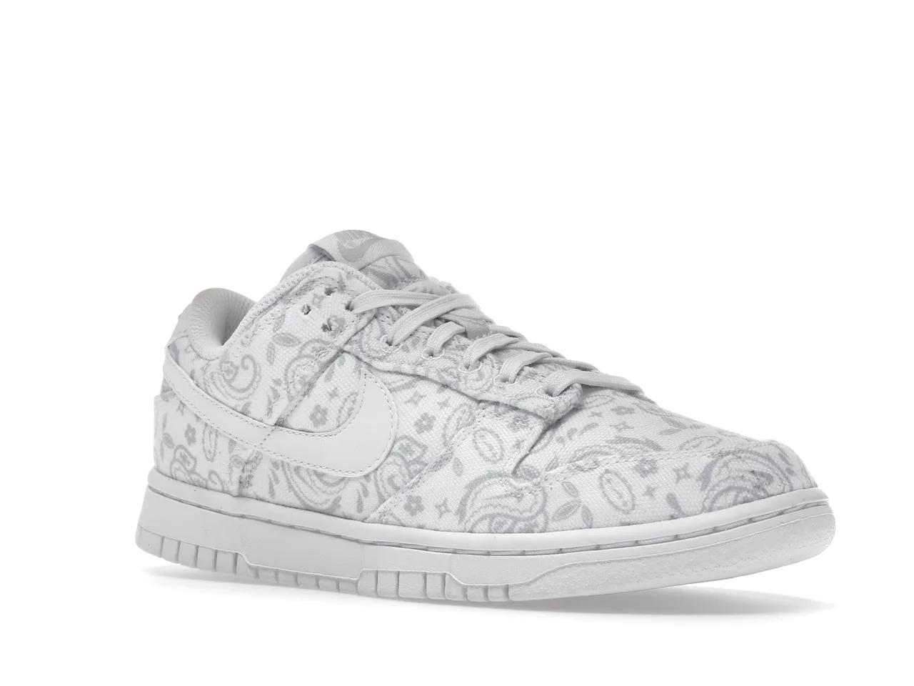 Nike Dunk Low ESS White Paisley Tenis Sneakers 2 Nike Dunk Low ESS White Paisley Tenis Sneakers 2