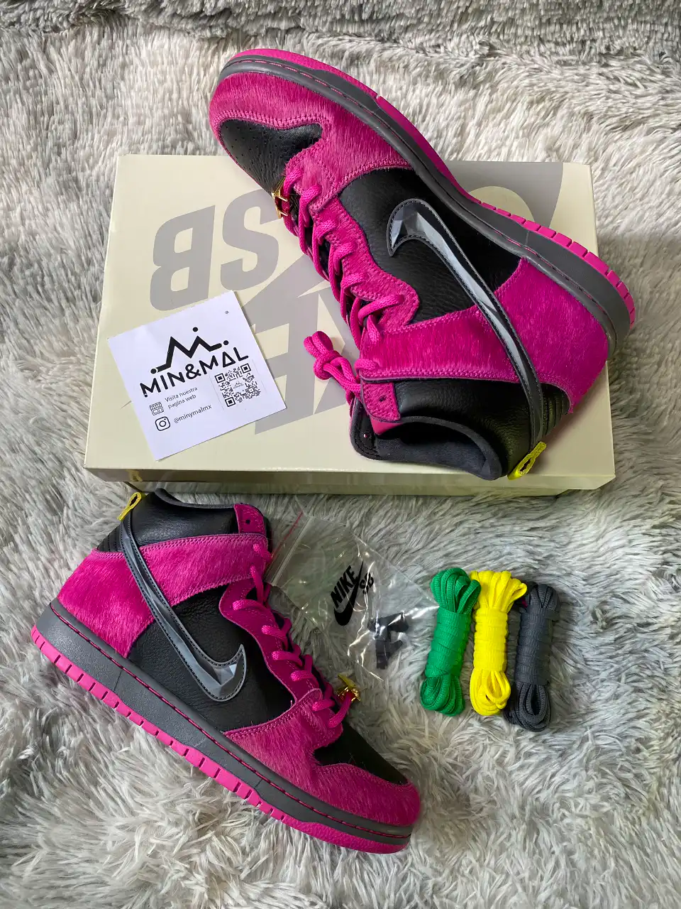 Nike SB Dunk High x Run The Jewels - Active Pink minymal tenis Nike SB Dunk High x Run The Jewels - Active Pink