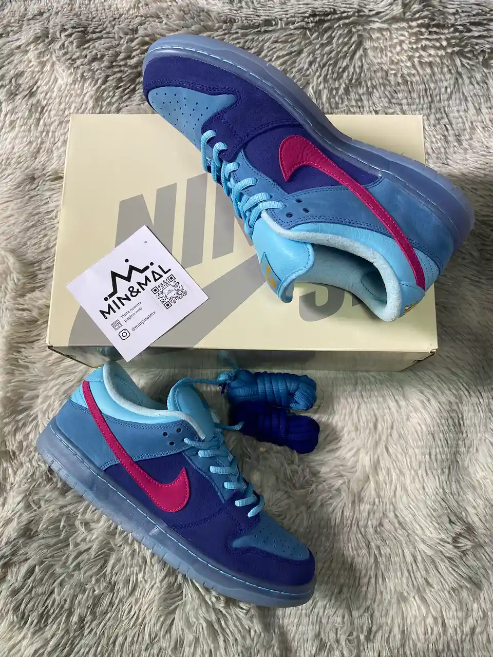 Nike SB Dunk Low QS x Run The Jewels - Deep Royal BlueI minymal sneakers tenis copyright Nike SB Dunk Low QS x Run The Jewels - Deep Royal BlueI minymal sneakers tenis copyright