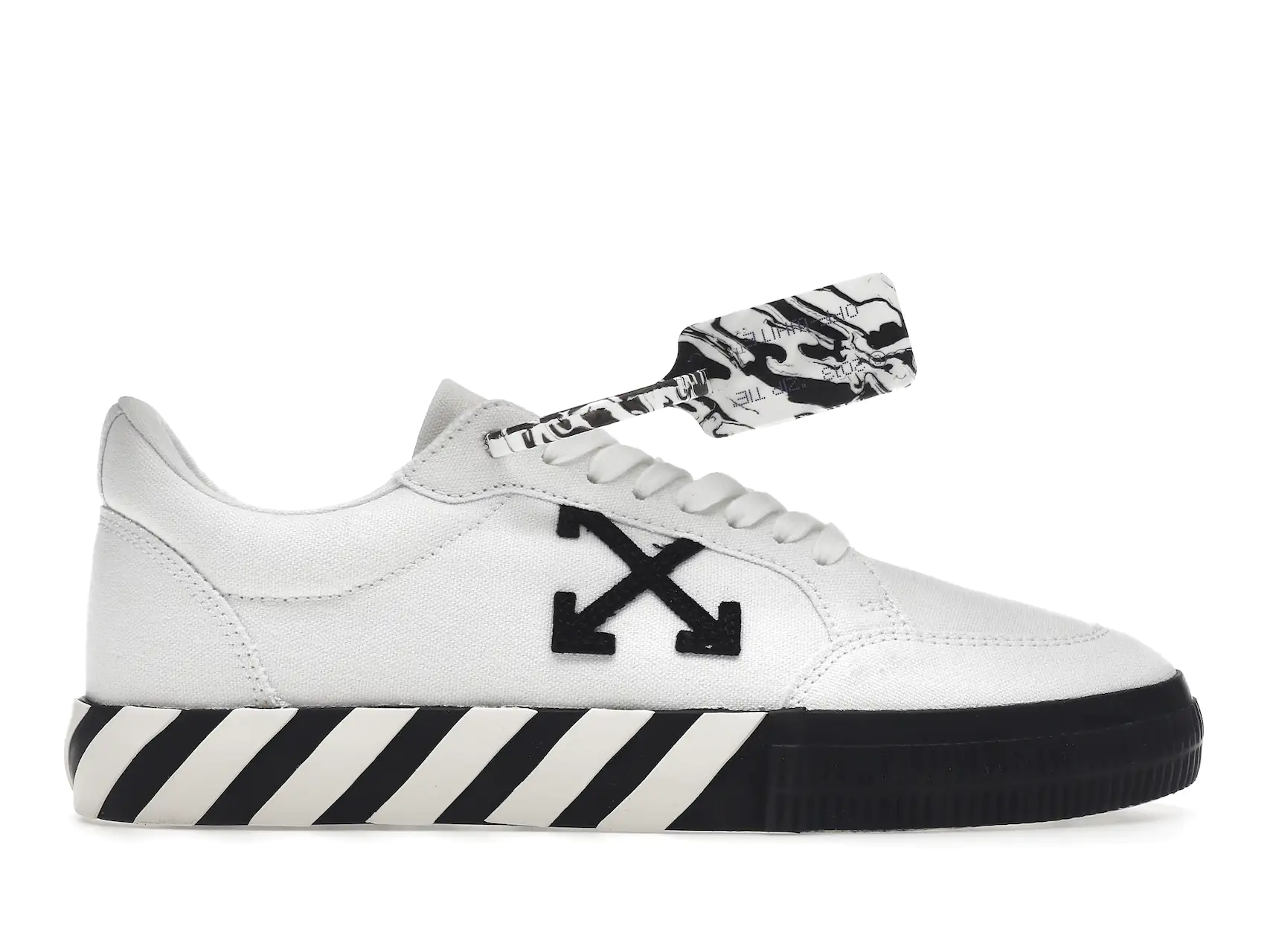 Off-White Vulcanized Low - Canvas White Black tenis minymal sneakers tenis Off-White Vulcanized Low - Canvas White Black lado derecho