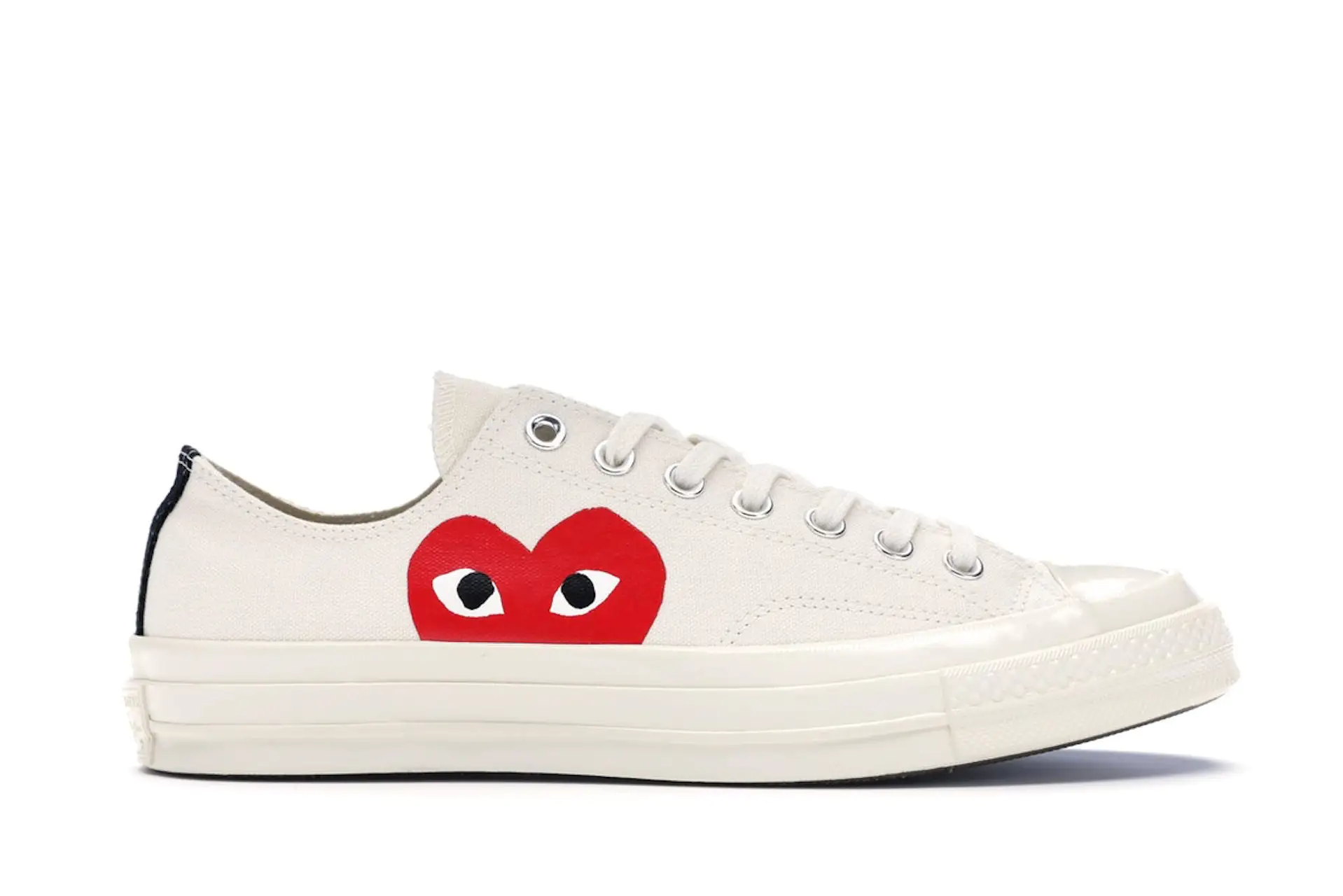 Converse Chuck Taylor All-Star 70 Ox x Comme des Garcons PLAY White 150207C tenis Converse Chuck Taylor All-Star 70 Ox x Comme des Garcons PLAY White lado derecho