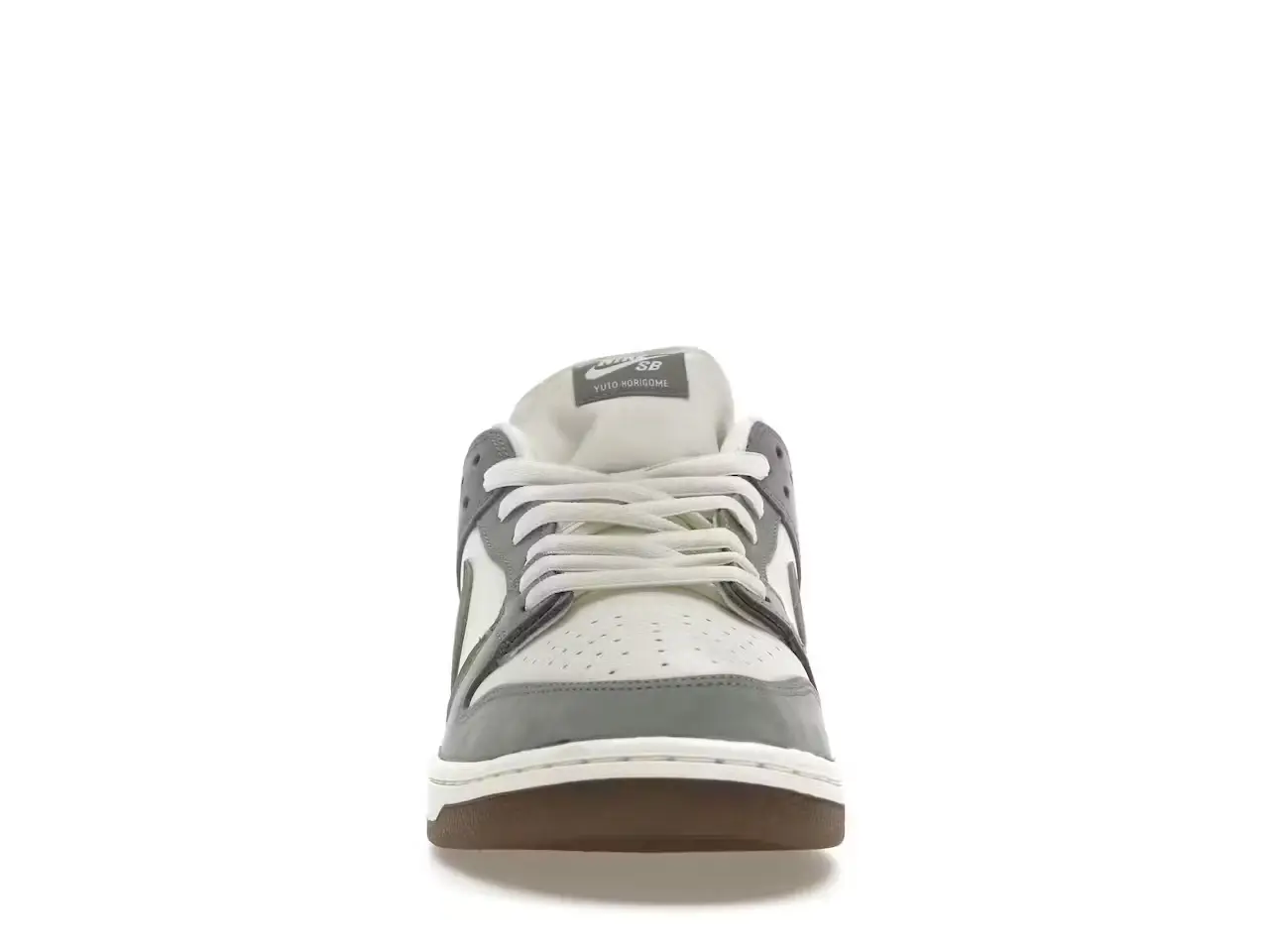 Nike SB Dunk Low x Yuto Horigome FQ1180-001minymal tenis sneakers 4 Nike SB Dunk Low x Yuto Horigome parte delantera