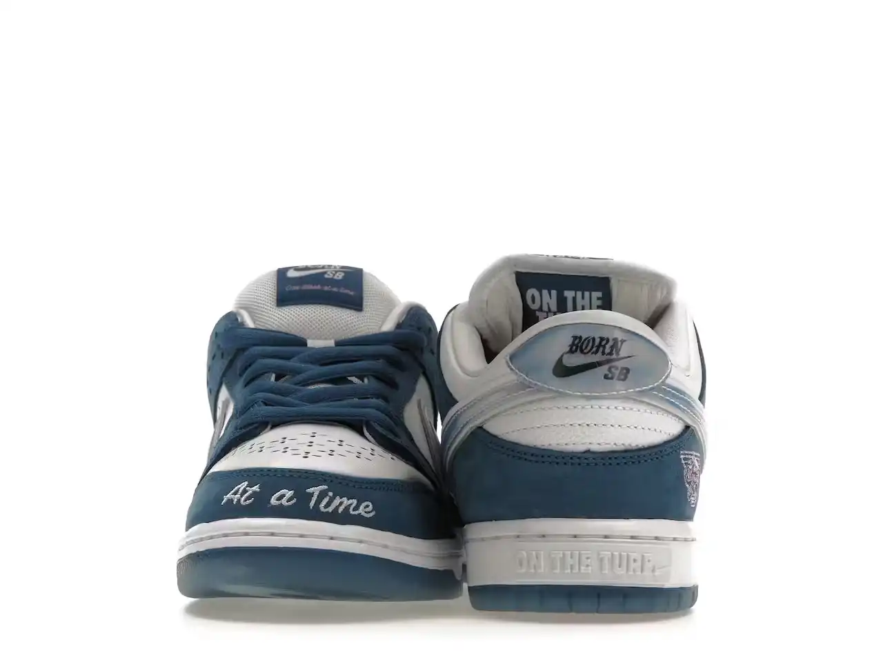 Nike SB Dunk Low x Born X Raised One Block At A Time FN7819-400 minymal tenis sneakers 5 Nike SB Dunk Low x Born X Raised One Block At A Time parte delantera minymal