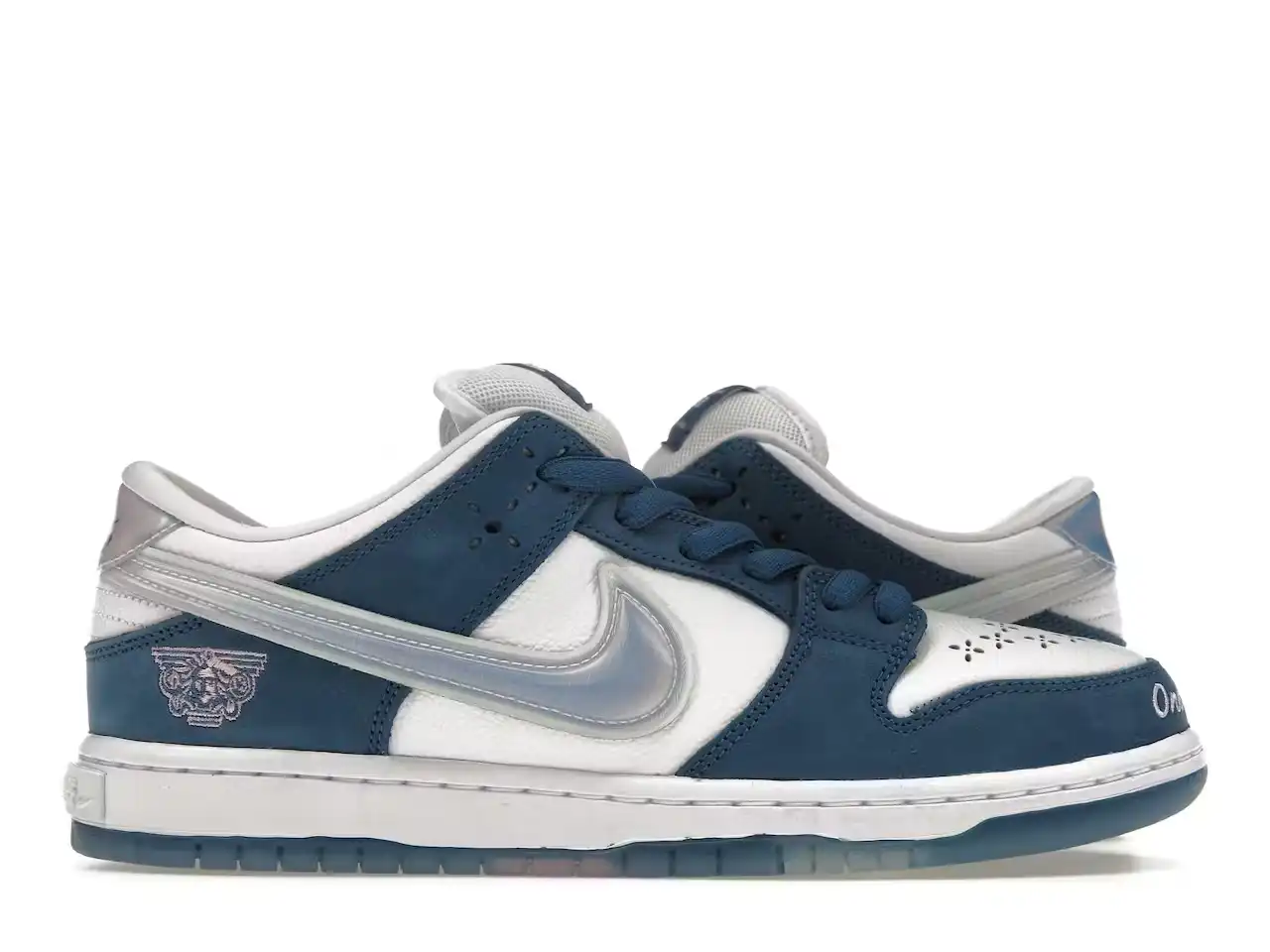 Nike SB Dunk Low x Born X Raised One Block At A Time FN7819-400 minymal tenis sneakers Nike SB Dunk Low x Born X Raised One Block At A Time parte derecha minymal