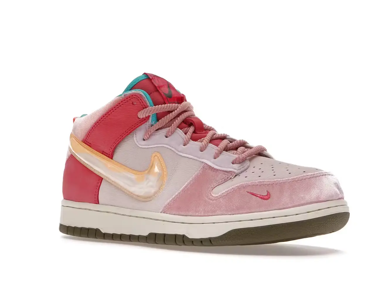 tenis Nike Dunk Mid x Social Status Strawberry Milk DJ1173-600 minymal sneakers 2 tenis Nike Dunk Mid x Social Status Strawberry Milk DJ1173-600 2