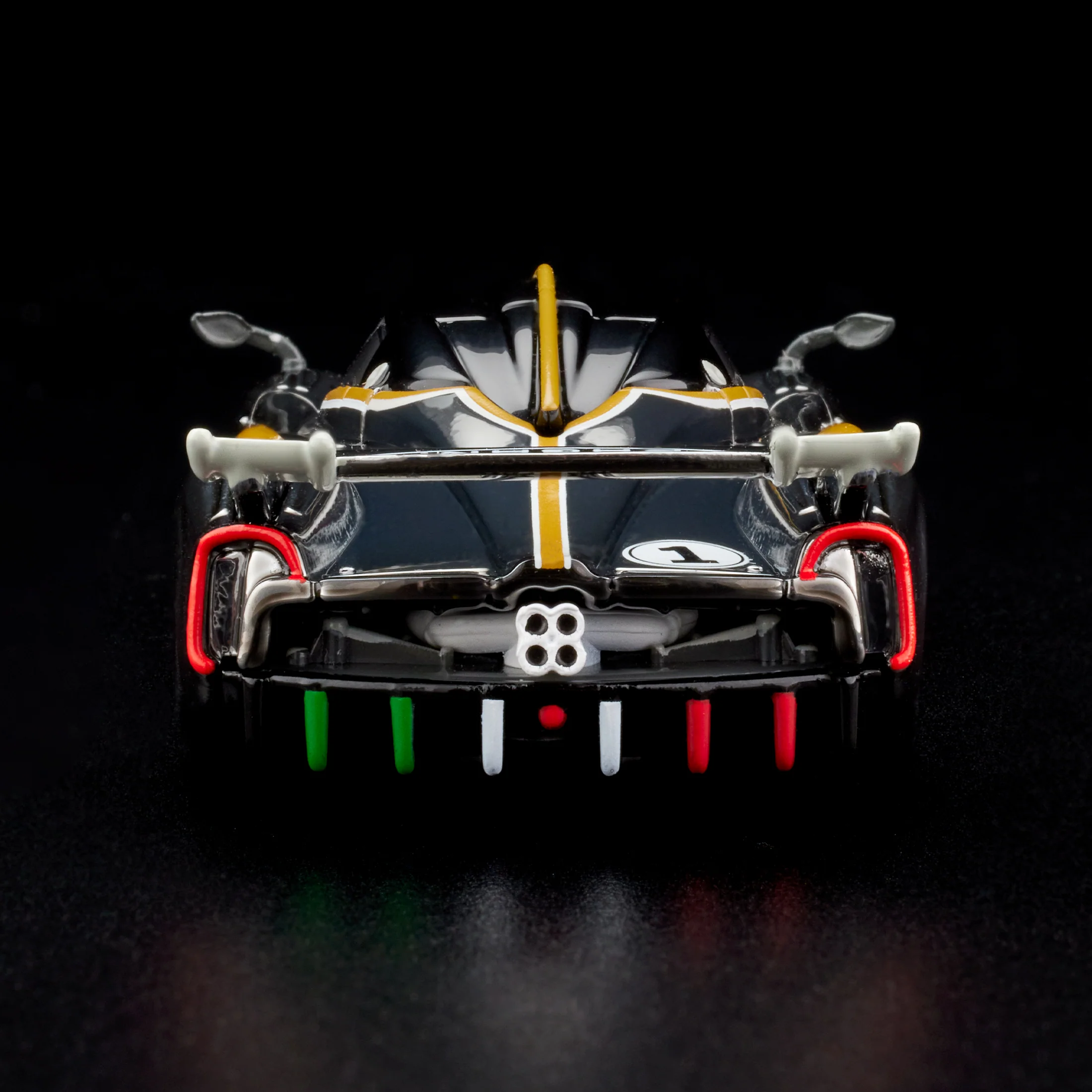 Hot Wheels RLC Exclusive '21 Paganio Huayra R minymal 4 Hot Wheels RLC Exclusive '21 Pagani Huayra R minymal 4