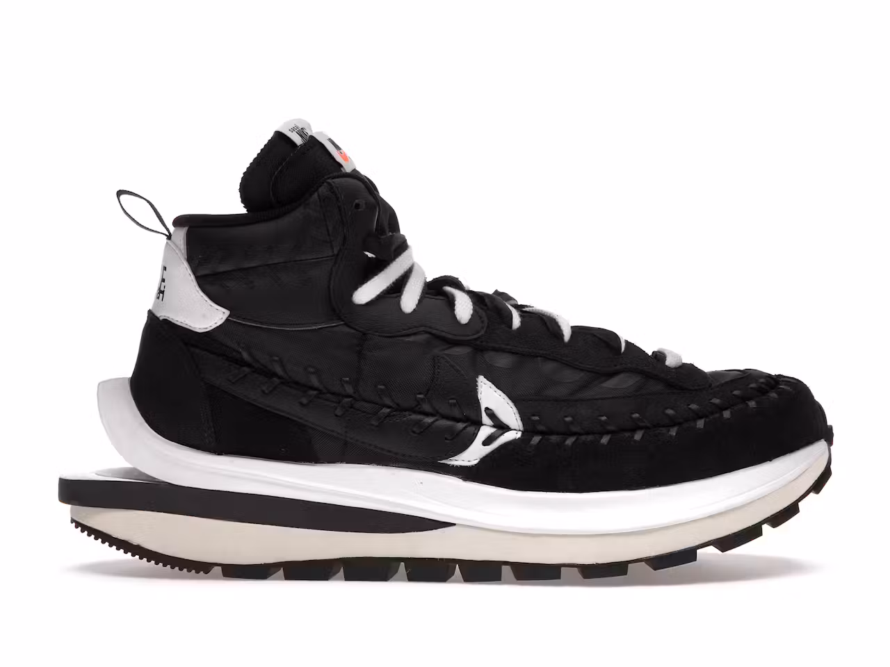 tenis Nike Vaporwaffle x sacai x Jean Paul Gaultier Black White DH9186-001 sneakers minymal tenis Nike Vaporwaffle x sacai x Jean Paul Gaultier Black White DH9186-001 sneakers minymal